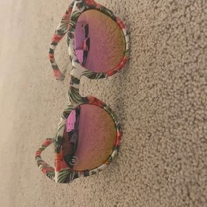 Very colorful , high quality sunglasses that ive never worn!